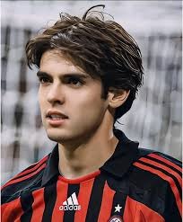 曼联官宣签一门将！阿莫林否认不信任青训，但拒绝保证新帝星能出场